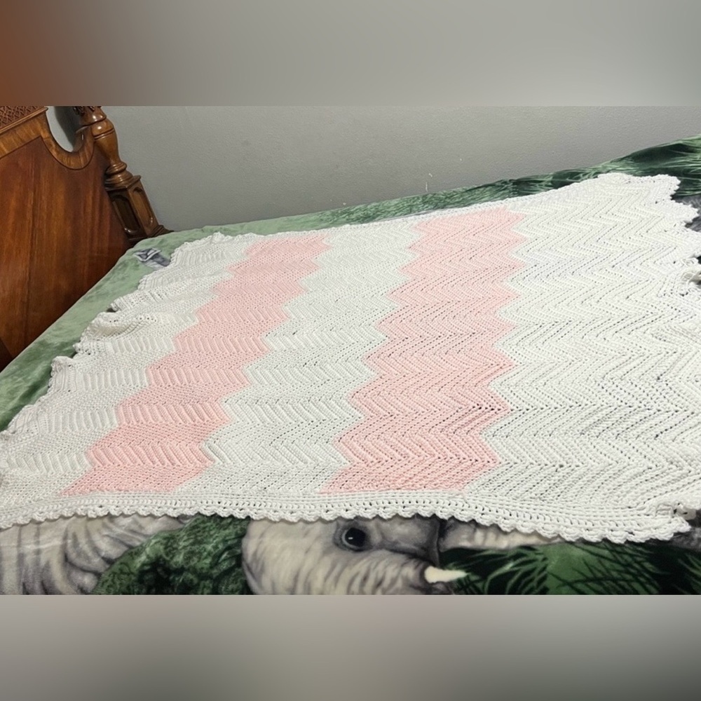 Pink and White Chevron Knit Girl Blanket